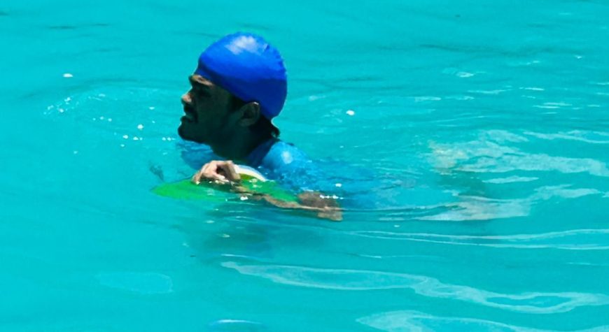 Garud Swimming